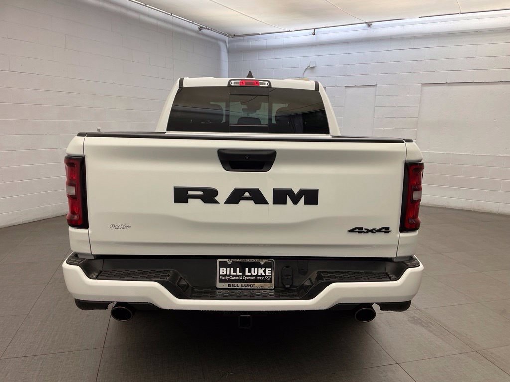 New 2026 RAM 1500 Express AWD/4WD image 4