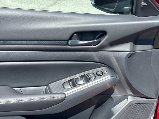 New 2026 Nissan Altima 2.5 SV FWD image 19