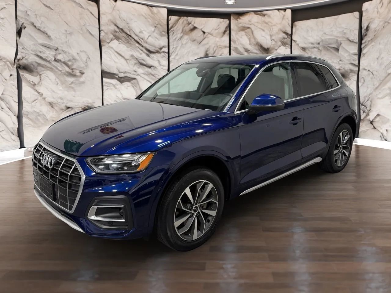 Used 2021 Audi Q5 2.0T Premium w/ Convenience Package AWD/4WD image 1