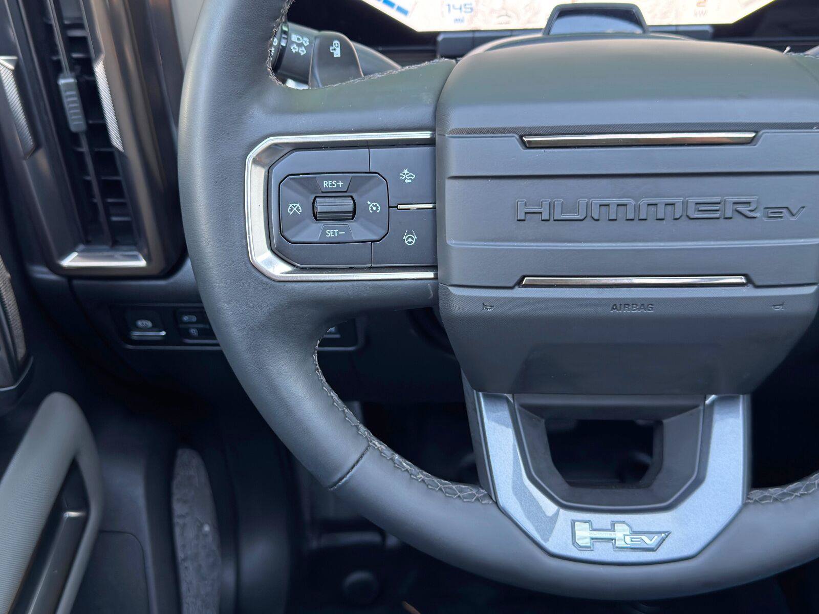 Used 2025 GMC Hummer EV 3X w/ LPO, Roof Cross Rail Package AWD/4WD image 23