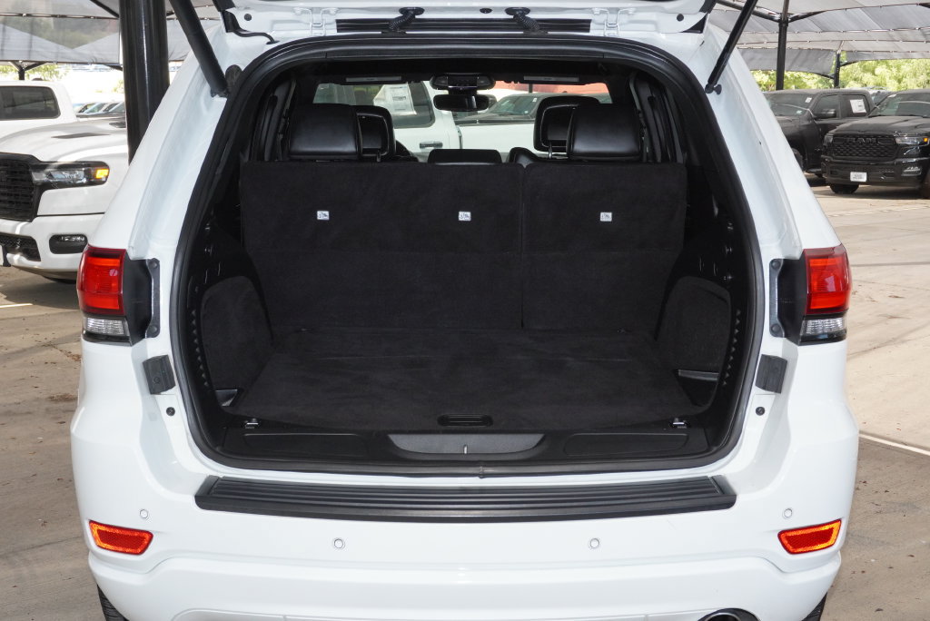 Used 2019 Jeep Grand Cherokee Altitude RWD image 26