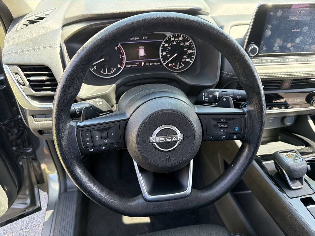 Used 2024 Nissan Rogue SV AWD/4WD image 11