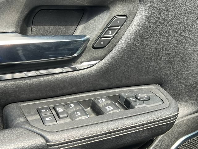 Used 2025 RAM 1500 Laramie w/ Sport Appearance Package AWD/4WD image 19
