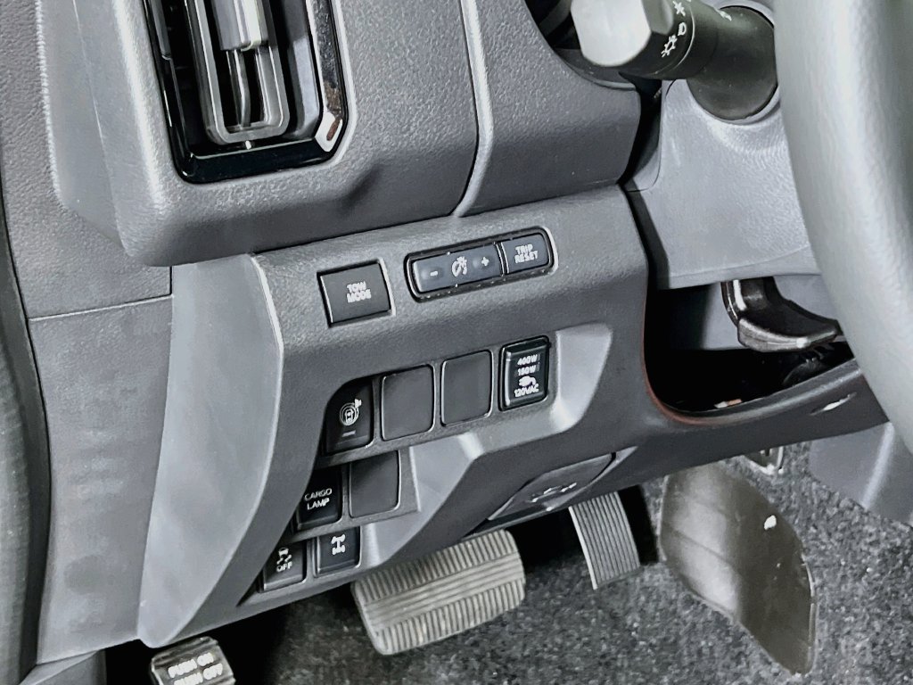 New 2027 Nissan Frontier PRO-4X AWD/4WD image 9