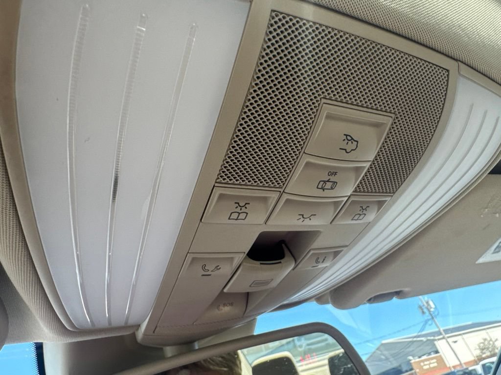 Used 2010 Mercedes-Benz E 350 Sedan image 24