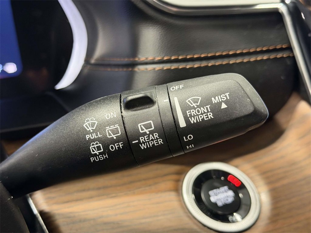 Certified 2024 Jeep Grand Cherokee Summit w/ Luxury Tech Group V image 25