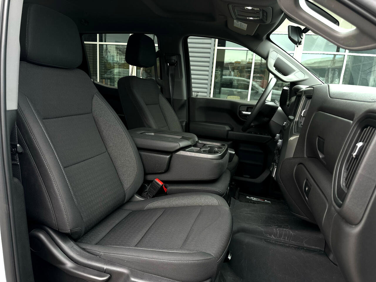 Used 2024 Chevrolet Silverado 1500 Custom Trail Boss w/ LPO, Dark Essentials Package image 10