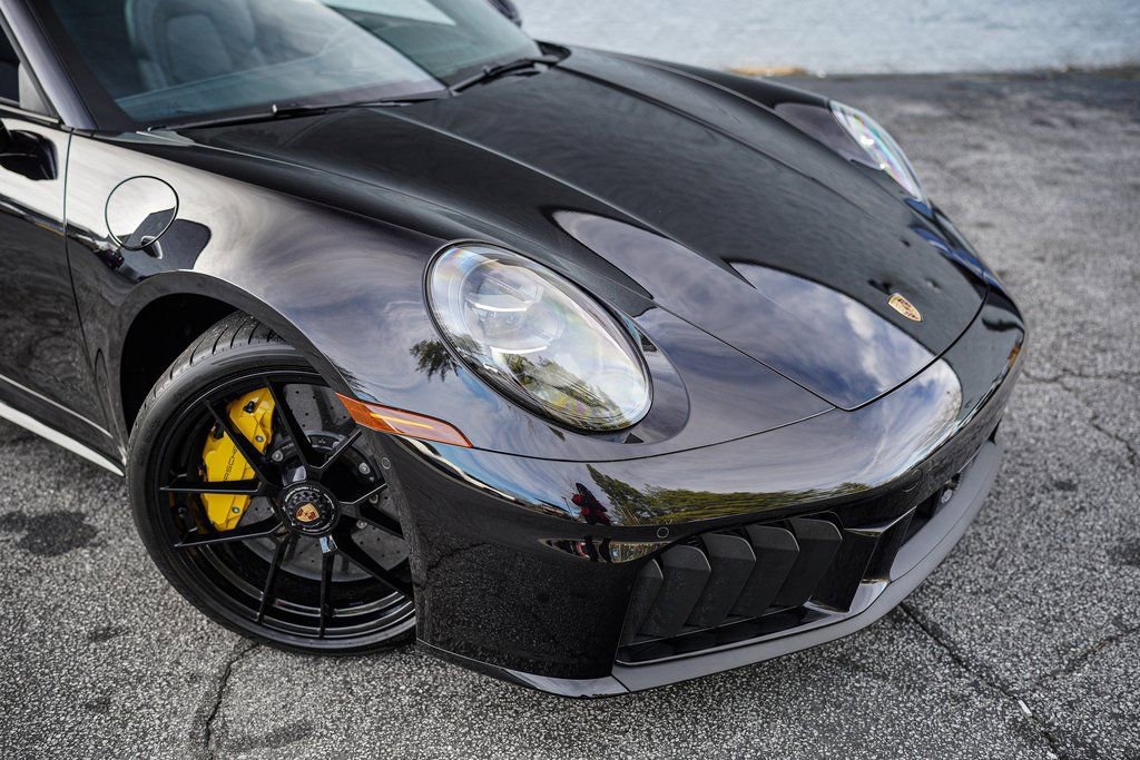 Used 2026 Porsche 911 Targa 4 GTS w/ Premium Package image 8