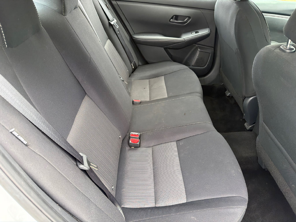 Used 2024 Nissan Sentra SV FWD image 15