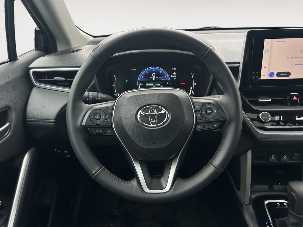 Used 2024 Toyota Corolla Cross XLE w/ Convenience Package image 14