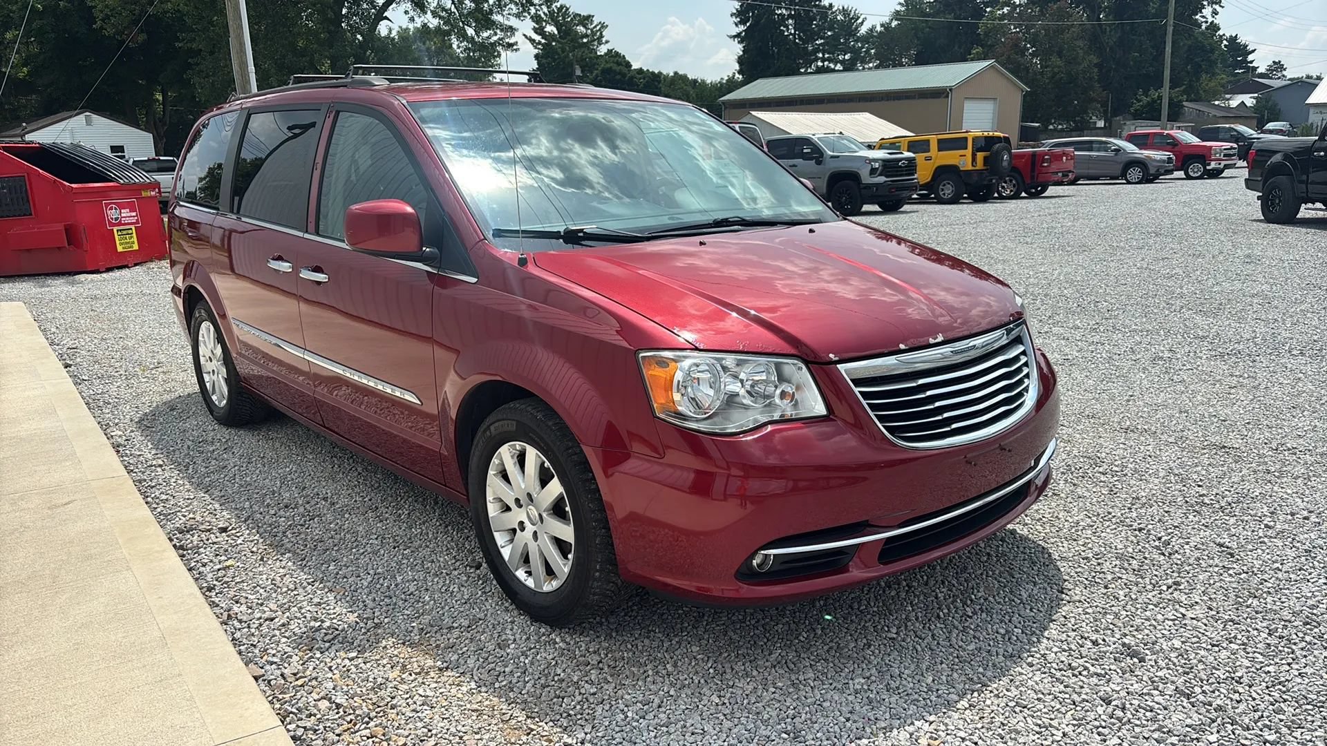 Used 2016 Chrysler Town & Country Touring w/ Driver Convenience Group FWD image 9