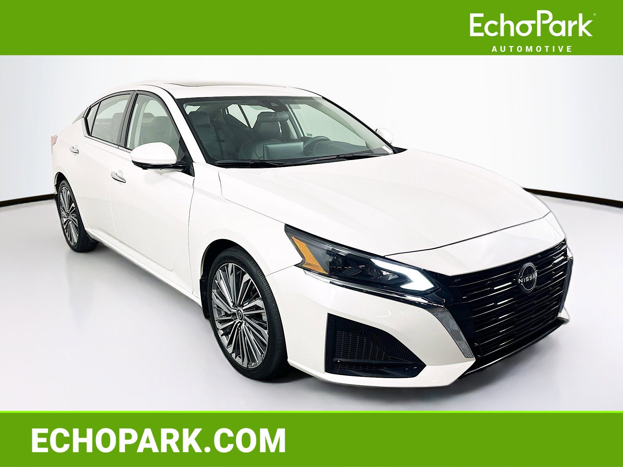 Used 2023 Nissan Altima 2.5 SL image 1