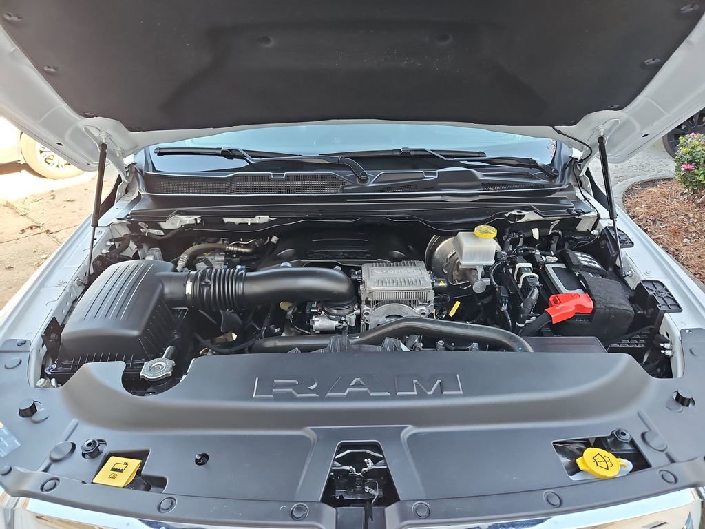Used 2024 RAM 1500 Laramie image 36