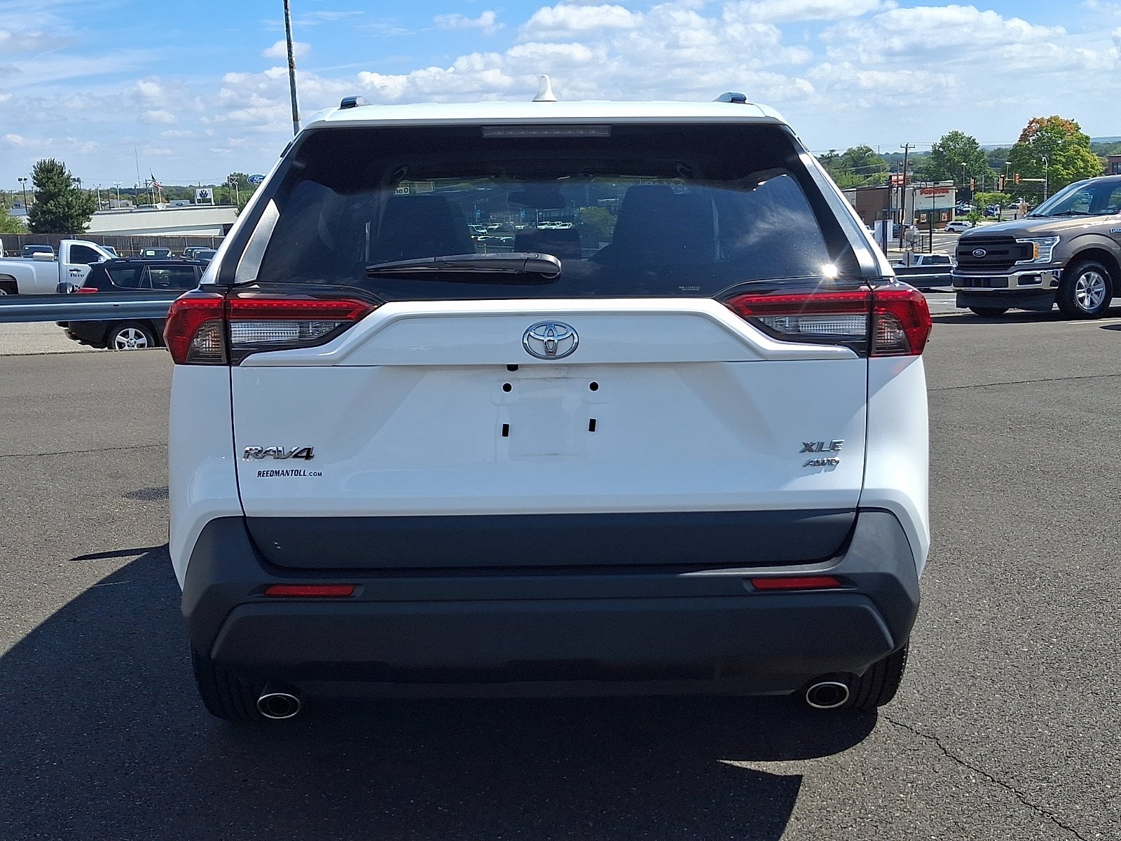 Used 2024 Toyota RAV4 XLE w/ Convenience Package AWD/4WD image 5