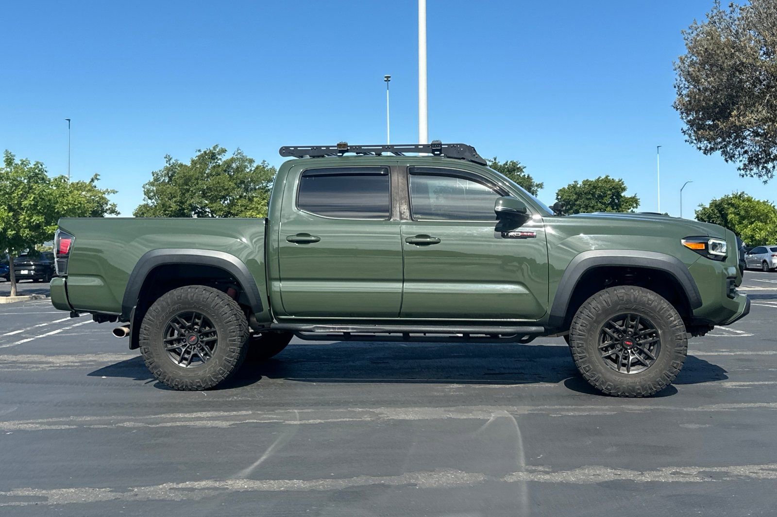 Used 2020 Toyota Tacoma TRD Pro AWD/4WD image 3
