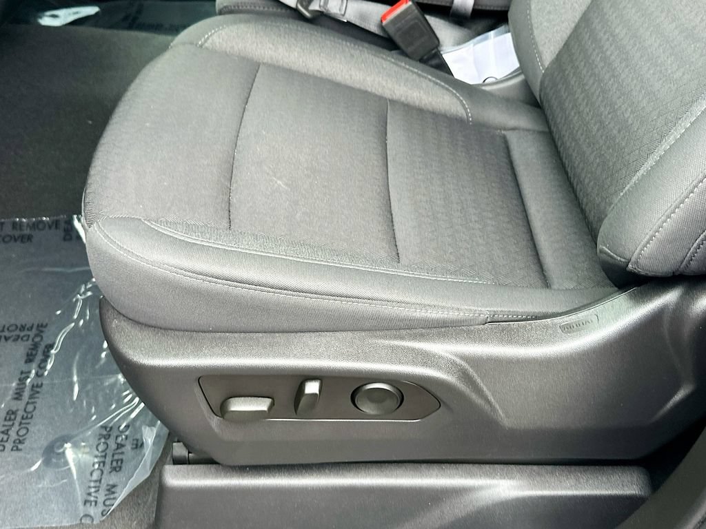 Certified 2023 Chevrolet Silverado 1500 Custom w/ LPO, Dark Essentials Package RWD image 18