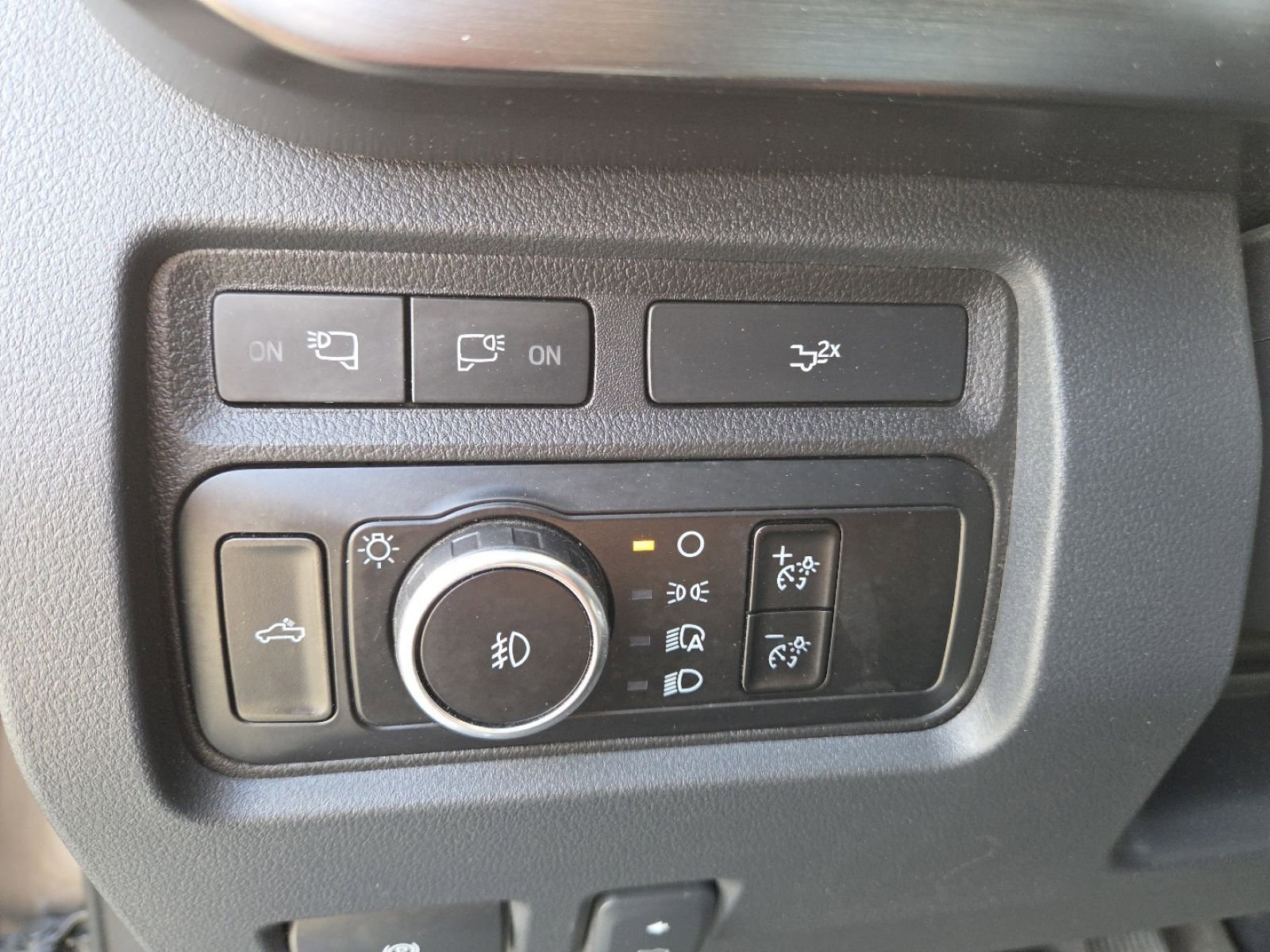 Used 2023 Ford F350 Lariat w/ Lariat Ultimate Package image 16