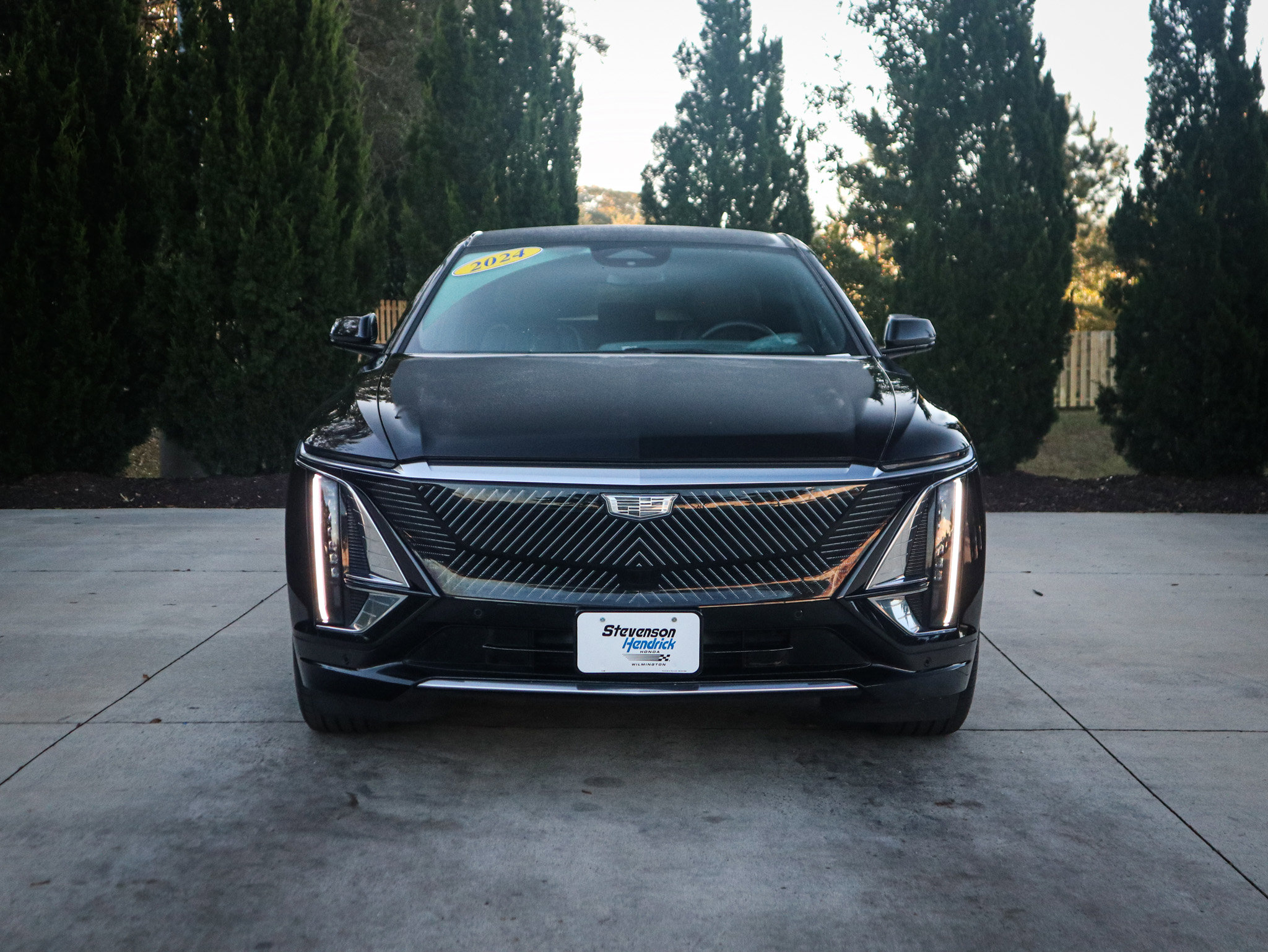 Used 2024 Cadillac Lyriq Tech image 3