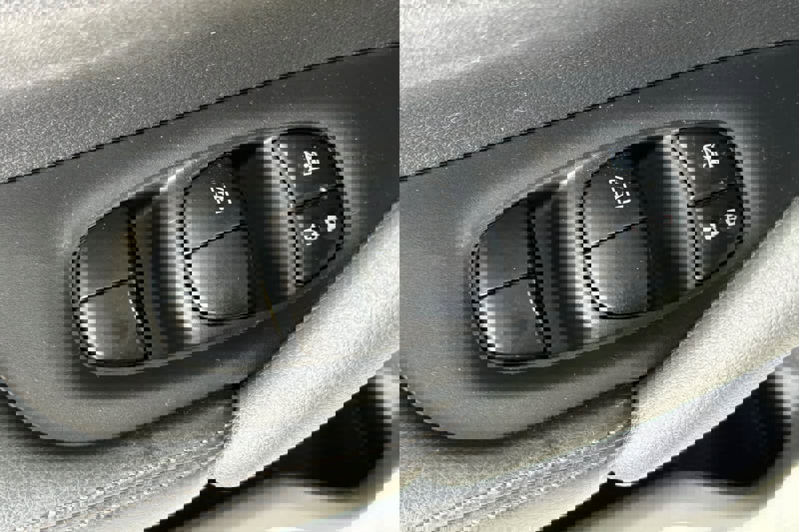 Used 2016 Nissan Rogue SV w/ SV Moonroof Package image 15