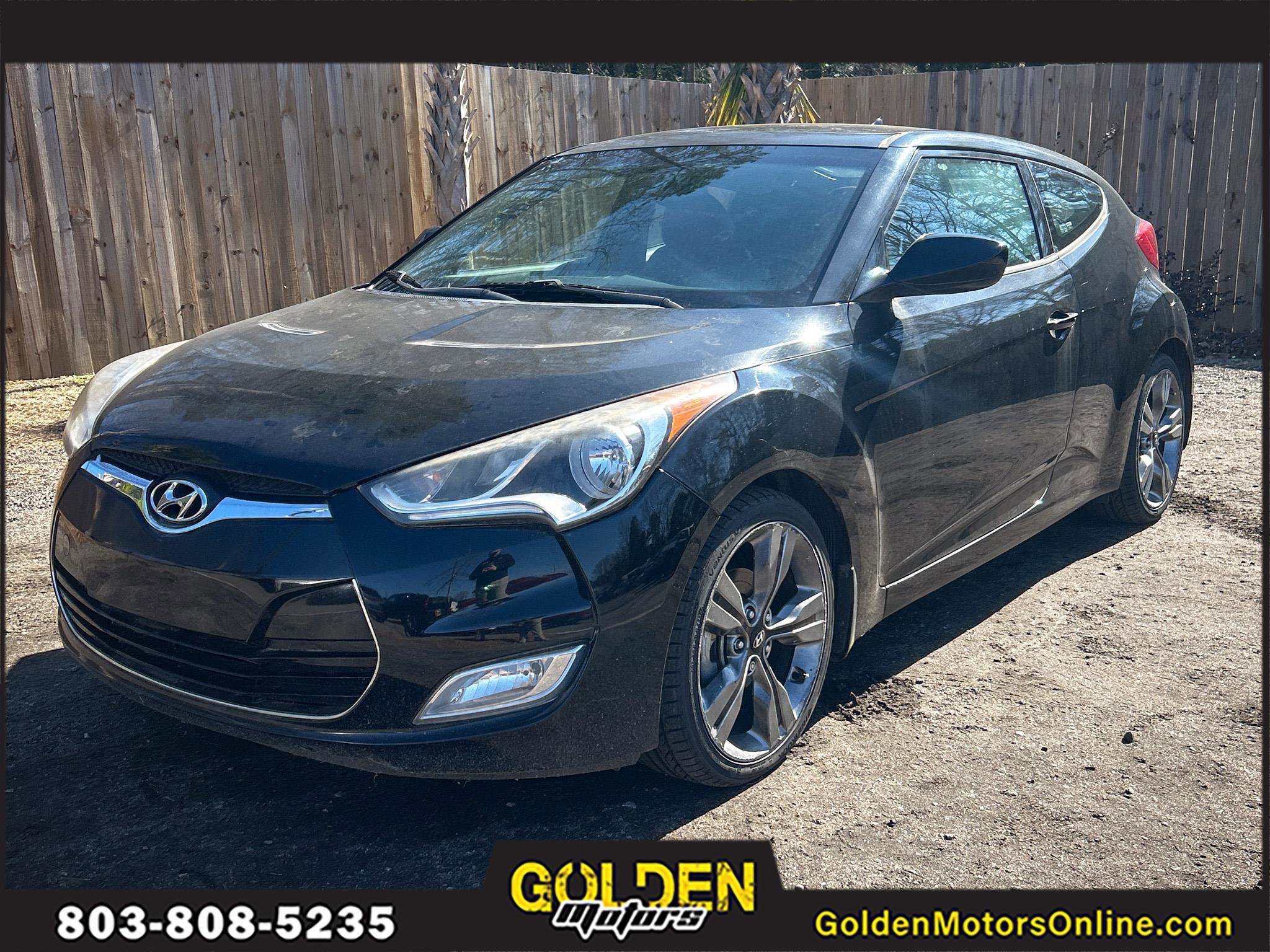 Used 2014 Hyundai Veloster w/ Technology Package 03