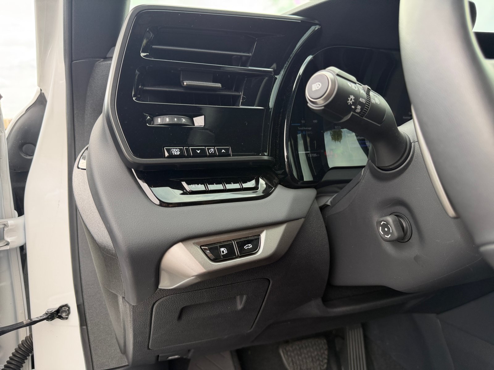 Used 2026 Lexus RX 350h w/ Convenience Package AWD/4WD image 11