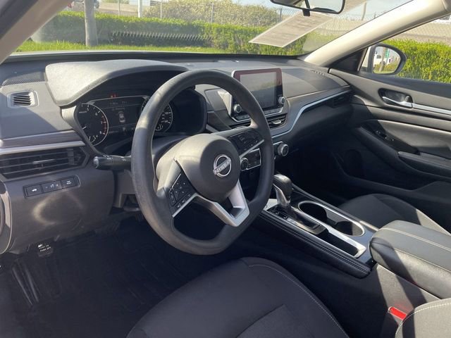 Used 2023 Nissan Altima 2.5 SV FWD image 10