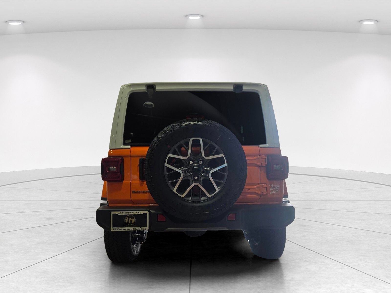 New 2026 Jeep Wrangler Unlimited Sahara w/ Whitecap Package AWD/4WD image 4