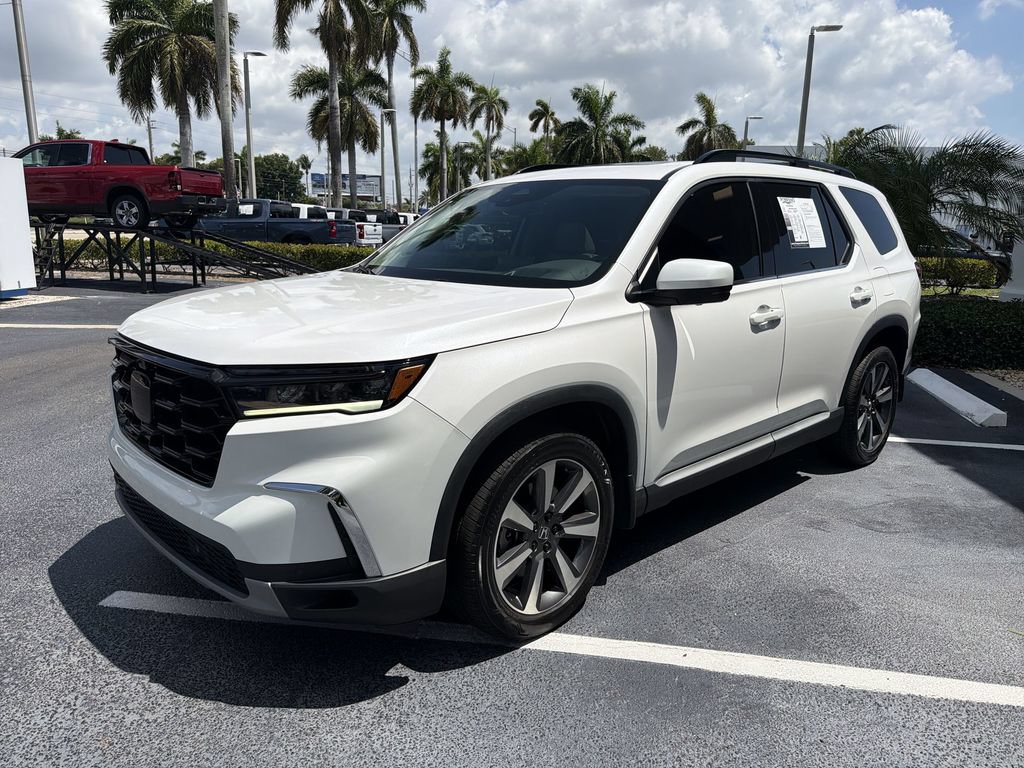 Used 2023 Honda Pilot Elite image 4