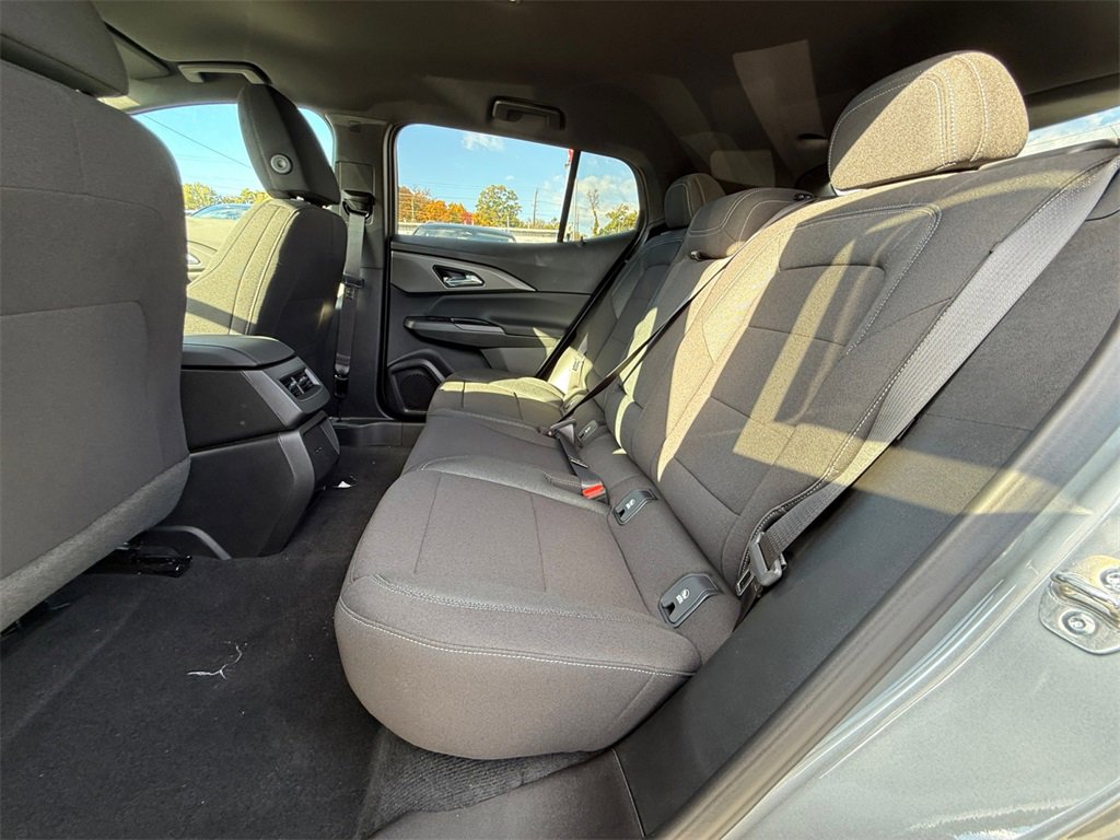 New 2026 Chevrolet Equinox EV LT w/ Midnight Package image 18