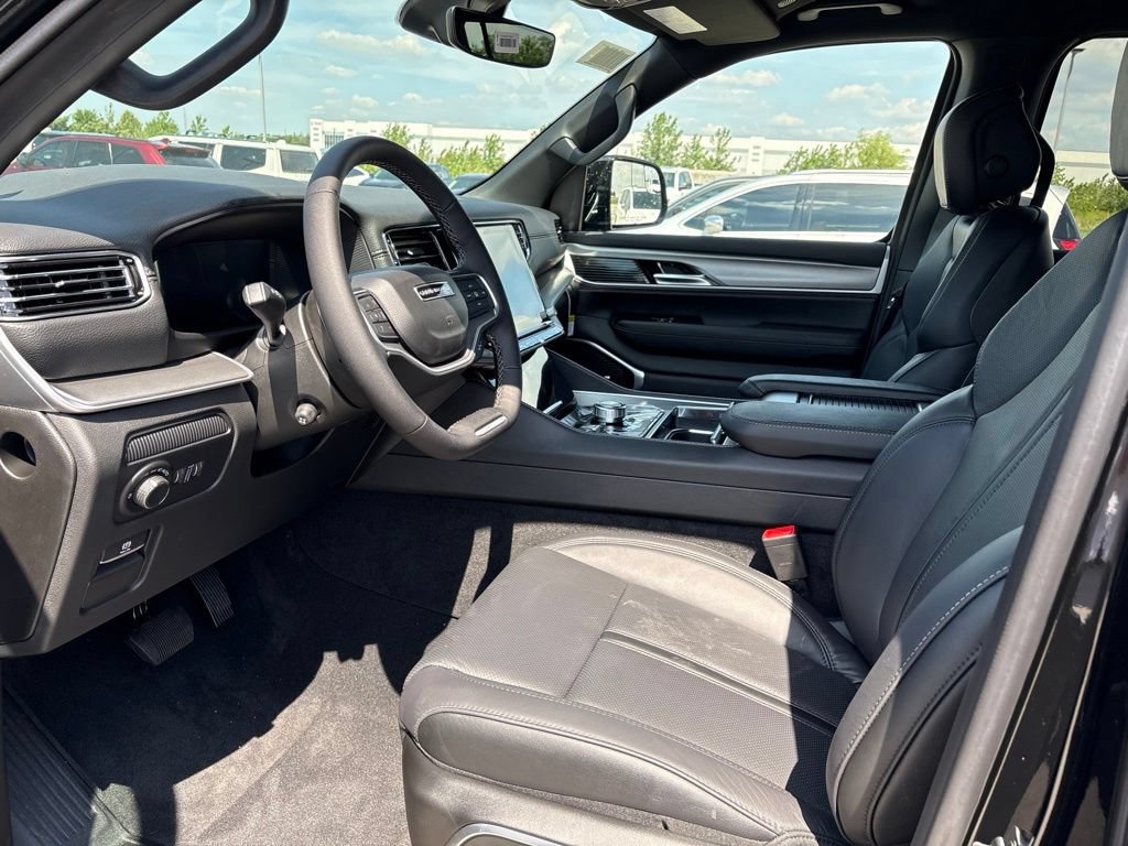 New 2026 Jeep Grand Wagoneer Limited AWD/4WD image 7