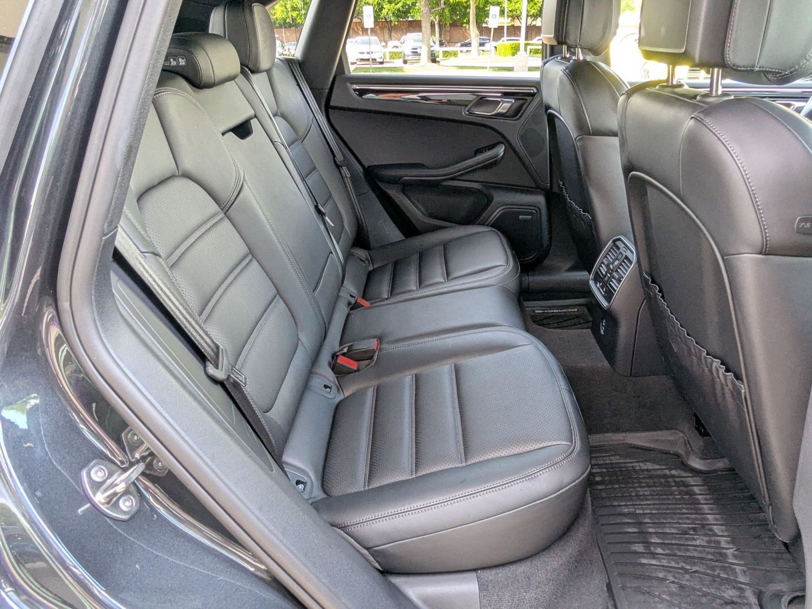 Certified 2025 Porsche Macan image 23