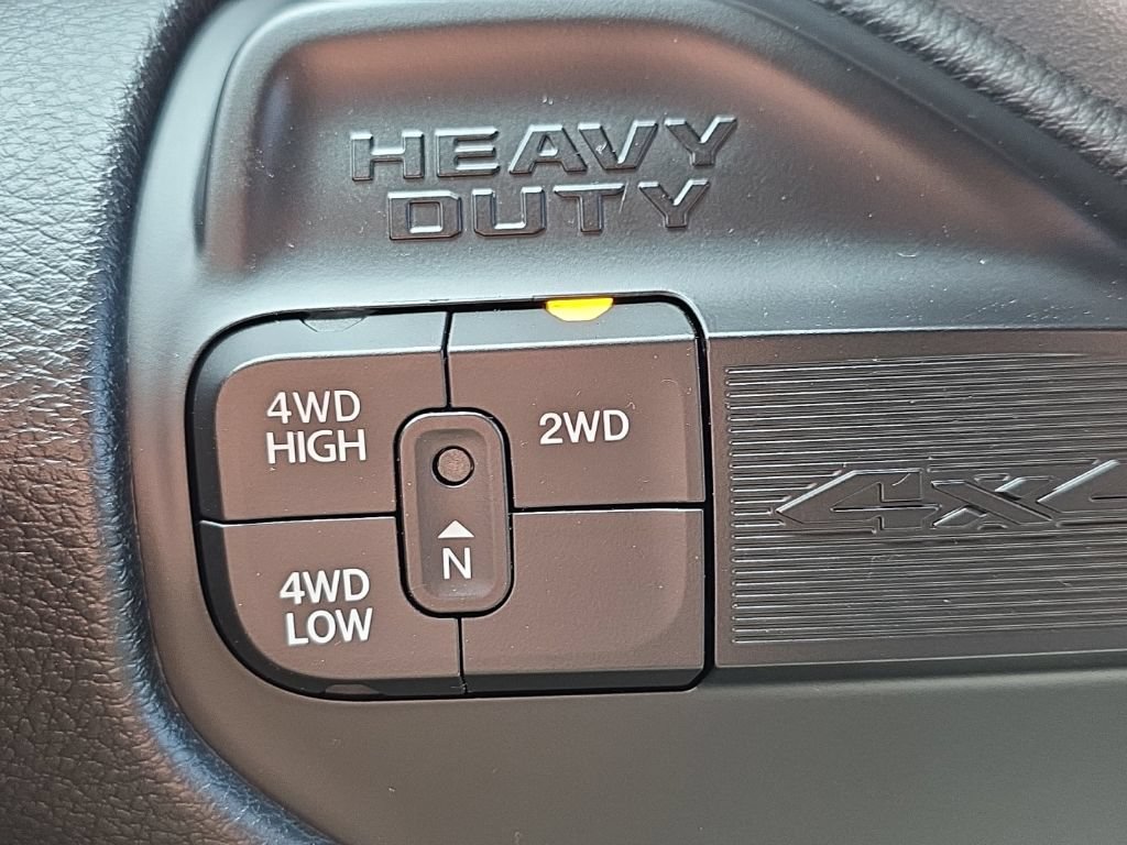 Used 2024 RAM 2500 Big Horn AWD/4WD image 42