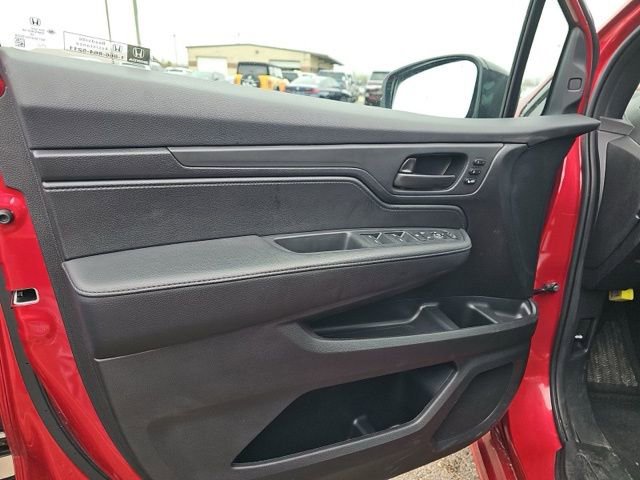 Used 2025 Honda Odyssey Sport-L image 17