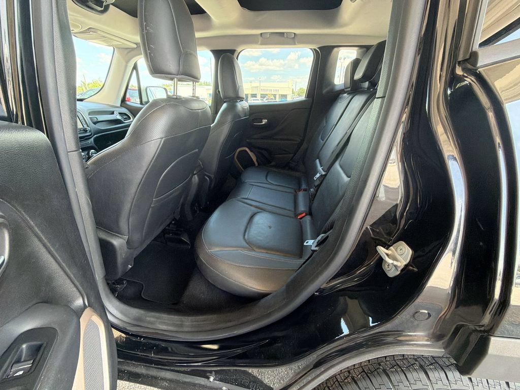Used 2016 Jeep Renegade Limited FWD image 16