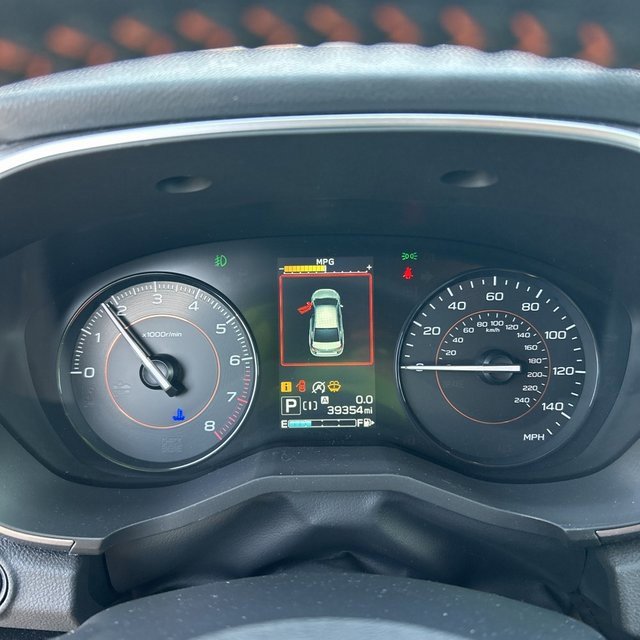 Used 2023 Subaru Crosstrek 2.0i Premium image 5