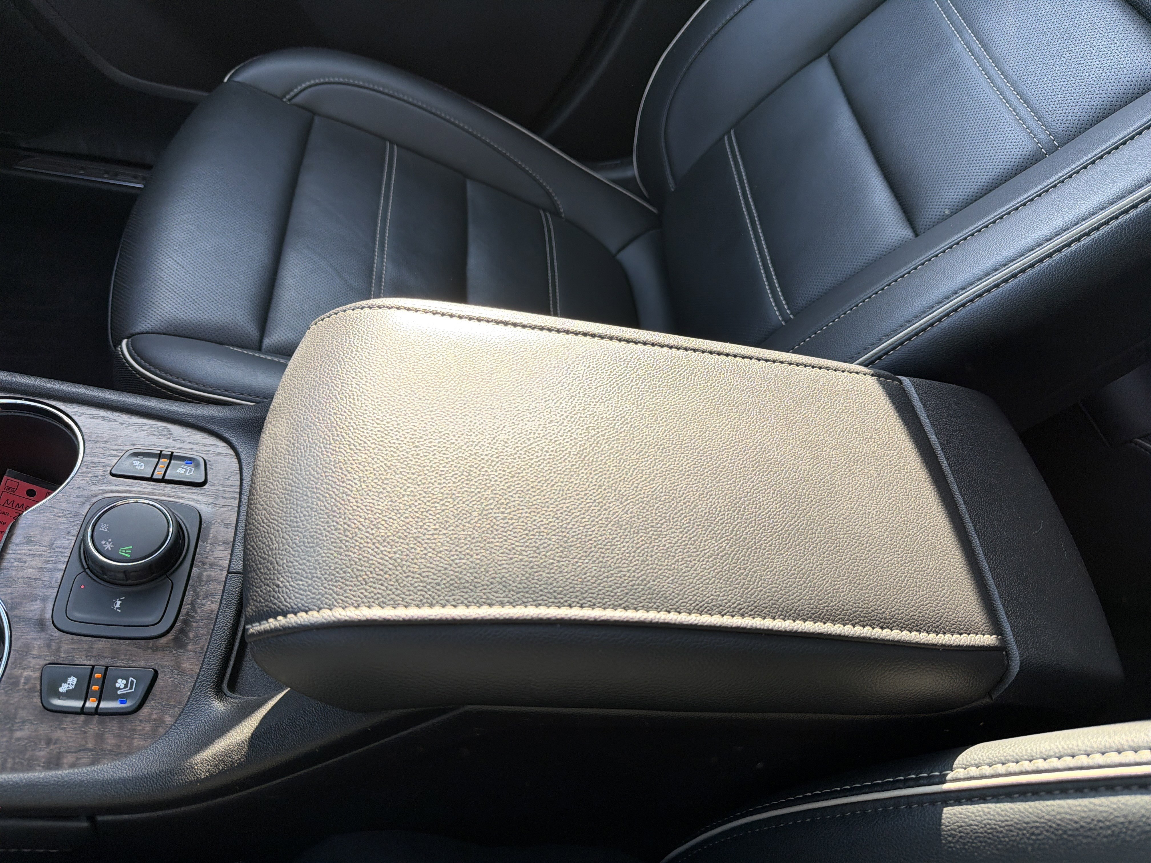 Used 2023 GMC Acadia Denali w/ Denali Technology Package image 62