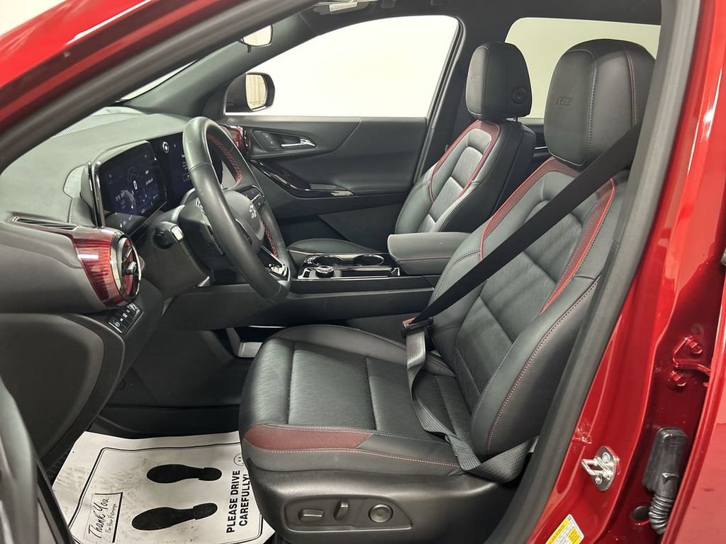 Certified 2026 Chevrolet Equinox RS w/ Convenience Package III AWD/4WD image 9