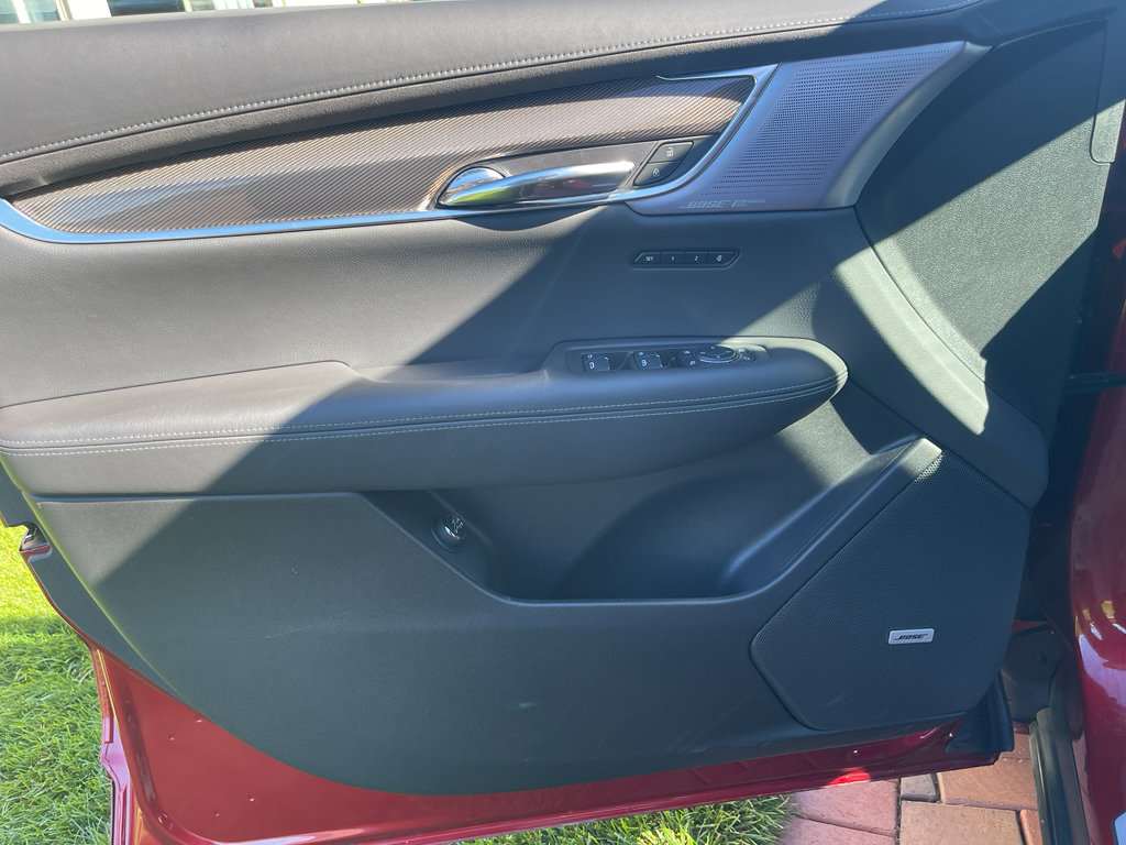 Used 2024 Cadillac XT6 Premium Luxury w/ Platinum Package image 17