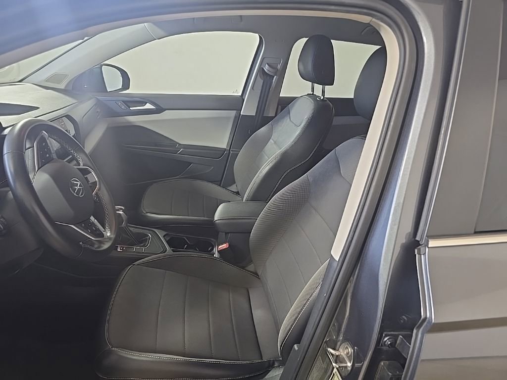 Used 2022 Volkswagen Taos SE image 17