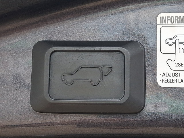Used 2018 Toyota RAV4 XLE FWD image 29