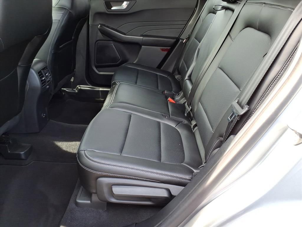 Certified 2022 Ford Escape SEL AWD/4WD image 10