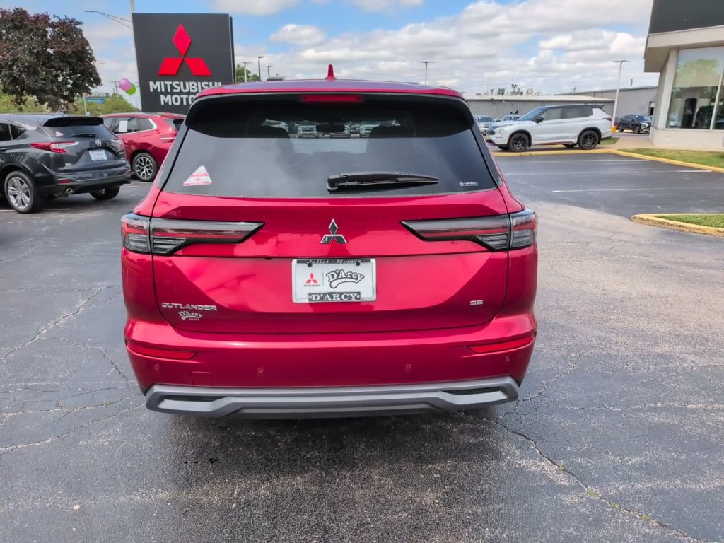New 2026 Mitsubishi Outlander SE AWD/4WD image 9