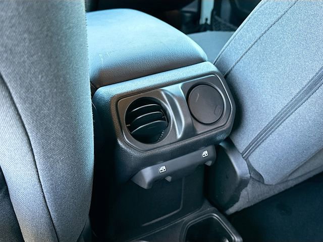 Used 2024 Jeep Wrangler Sport S image 23