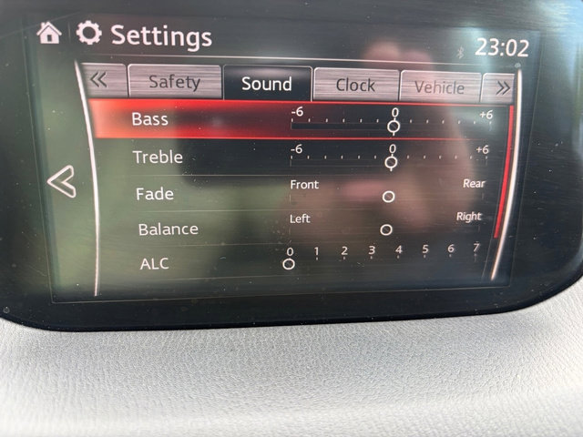 Used 2018 MAZDA MAZDA3 Touring FWD image 16