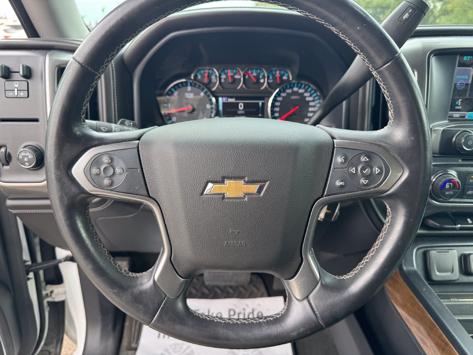 Used 2015 Chevrolet Silverado 1500 LTZ RWD image 20