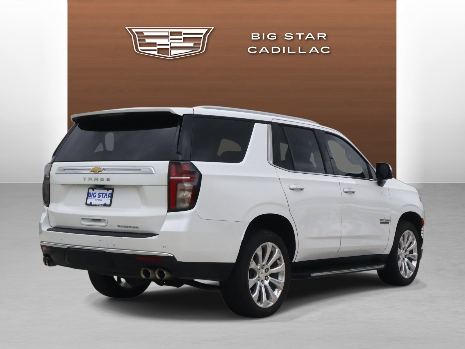 Used 2021 Chevrolet Tahoe Premier w/ Premium Package RWD image 5