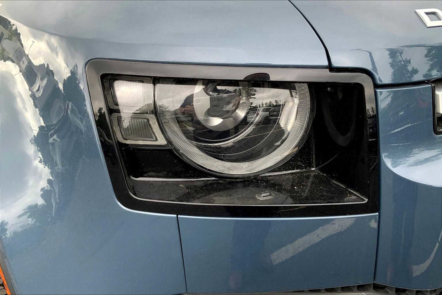 New 2025 Land Rover Defender 110 S image 16