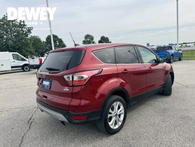 Used 2017 Ford Escape SE FWD image 8