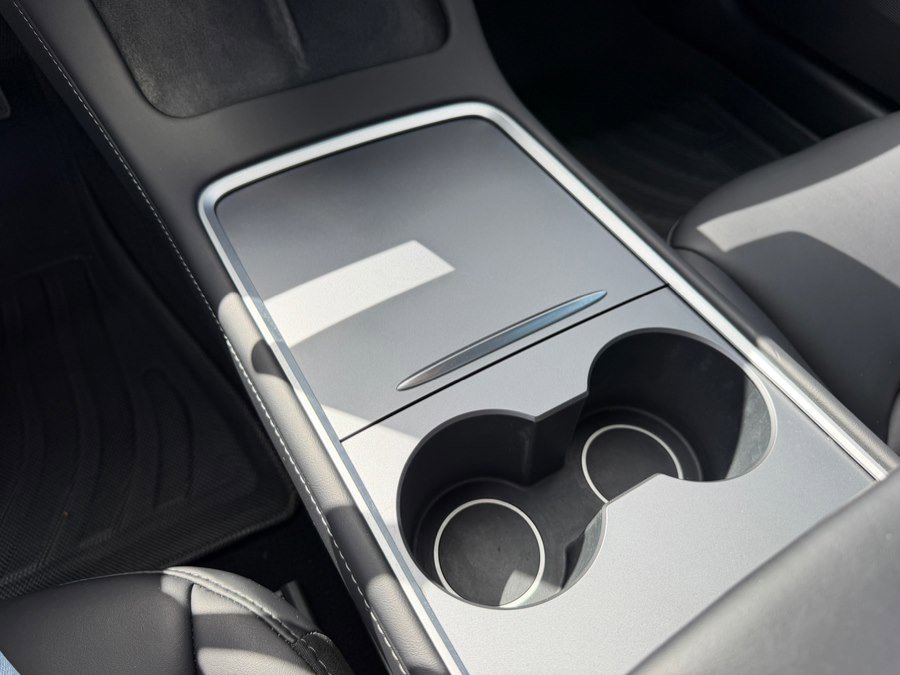 Used 2023 Tesla Model 3 Standard Range image 26