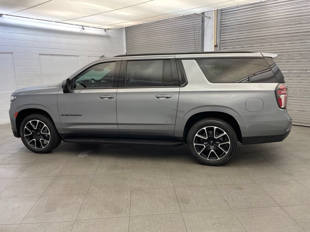 Used 2021 Chevrolet Suburban RST w/ Luxury Package AWD/4WD image 10